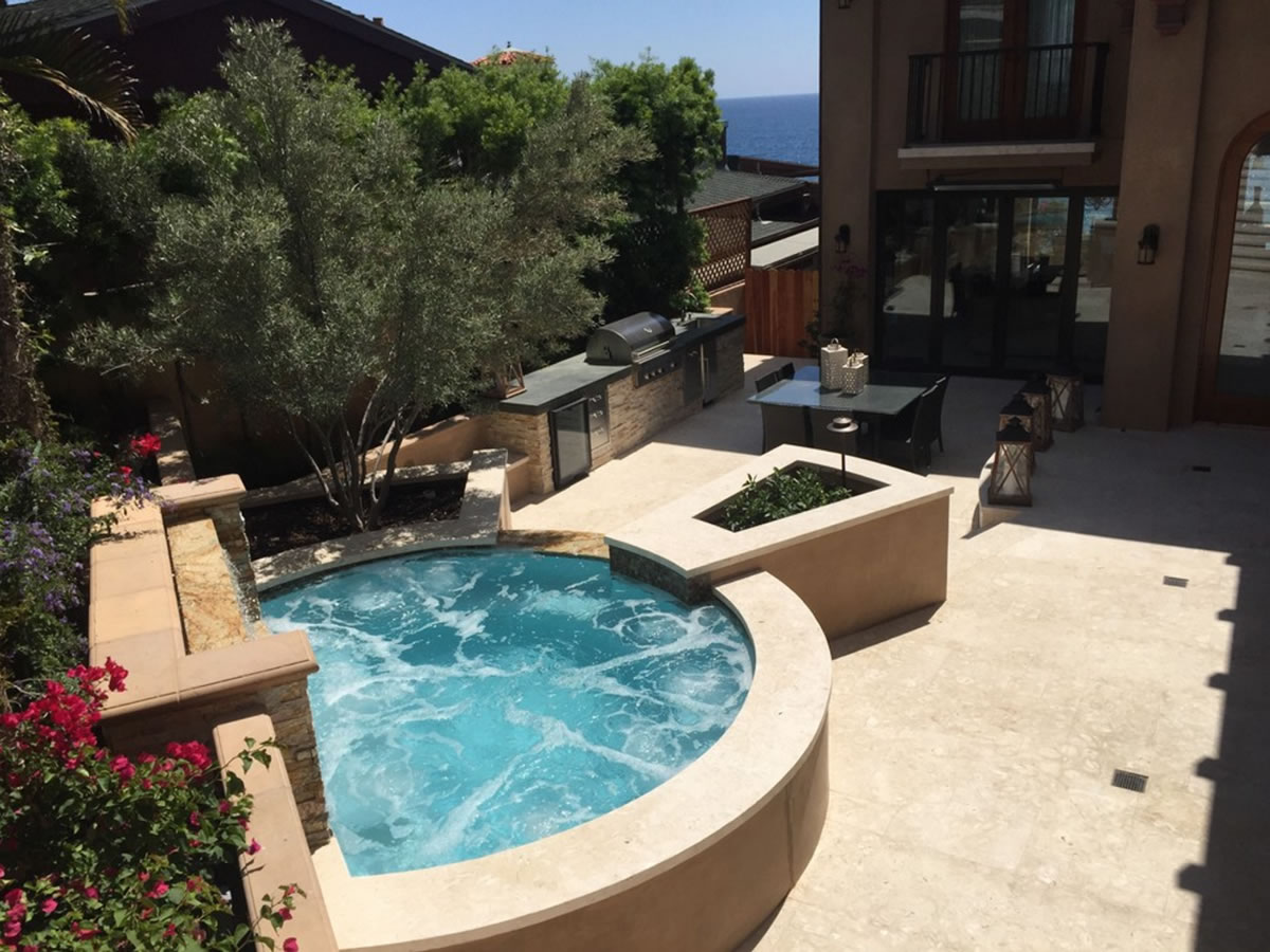 Laguna Beach Pool Builder 4