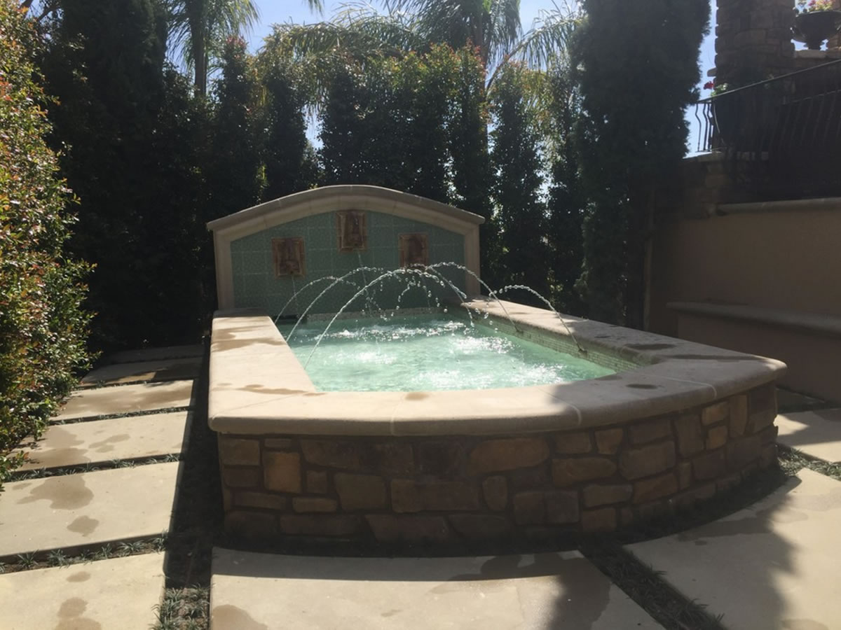Malibu Pool Builder 1